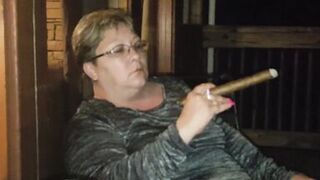 Huge Tennessee Cigar - 10 image