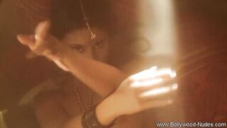 India's Stunning Exotic Dance And Tease Session: A MILF's Teasing and Sensual Solo Show - 13 image