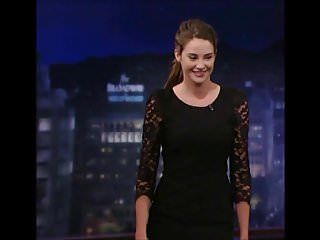 Shailene woodley hawt and sexy legs in tv show